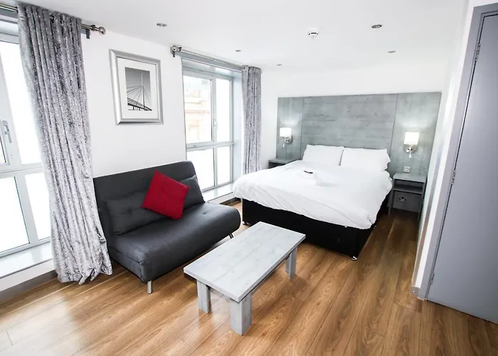 Brunswick Merchant City Hotel